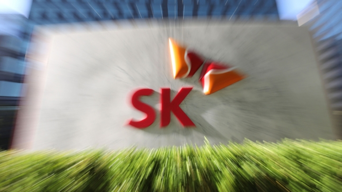 [단독] SK, 219개 계열사 대폭 줄인다 “반도체·AI 외 모든 투자 재검토”